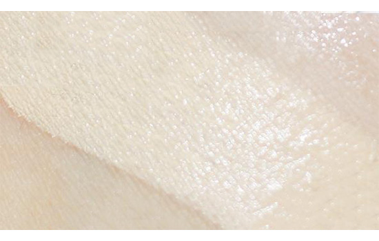 欧莱雅气垫bb好用吗，欧莱雅瓷肌气垫粉底液测评  气垫粉底 欧莱雅 第2张