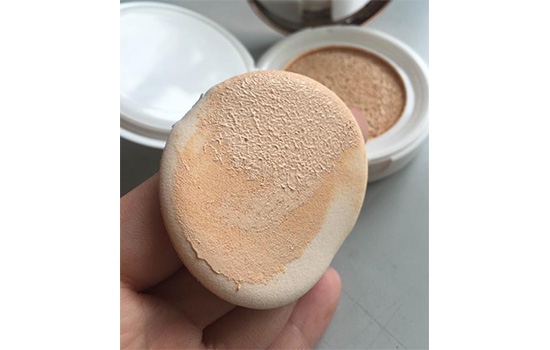 欧莱雅气垫cc霜好用吗，奇焕光采隔离气垫CC霜测评  气垫粉底 CC霜 欧莱雅 第2张