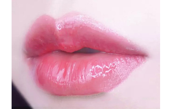 欧莱雅口红哪个颜色好，欧莱雅最火色号推荐  热门推荐 欧莱雅 口红 第5张