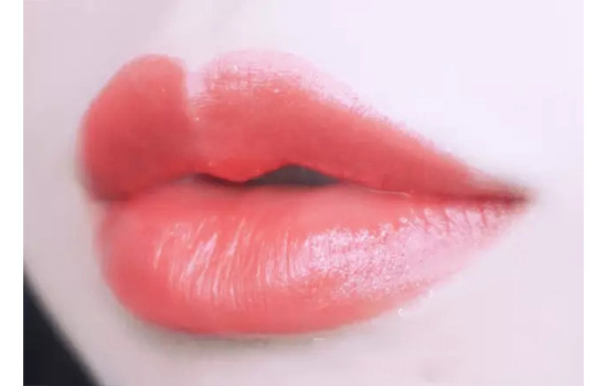 欧莱雅口红试色推荐，开挂口红色推荐  热门推荐 欧莱雅 口红 第4张