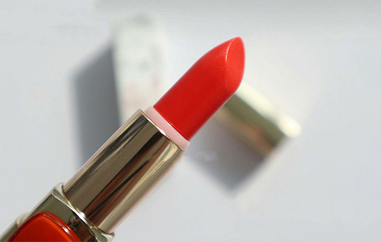 欧莱雅口红c411试色，热情明亮的橘红色