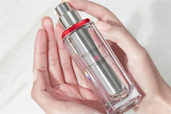 欧莱雅逆时瓶精华成分，欧莱雅逆时瓶精华孕妇可以用吗  欧莱雅 欧莱雅逆时瓶精华成分 欧莱雅逆时瓶精华孕妇可以用吗 呼吸37度 第3张