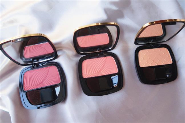 欧莱雅腮红哪个色号好看，欧莱雅腮红色号怎么选择  欧莱雅 欧莱雅腮红哪个色号好看 欧莱雅腮红色号怎么选择 呼吸37度 第2张