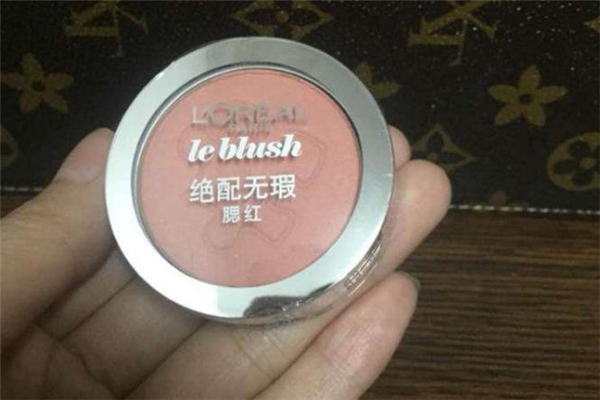 欧莱雅腮红真假鉴别，欧莱雅腮红有哪几款  欧莱雅 欧莱雅腮红真假鉴别 欧莱雅腮红有哪几款 呼吸37度 第2张