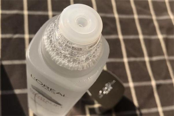 欧莱雅晶莹水适合什么年龄用，欧莱雅晶莹水男士可以用吗  欧莱雅 欧莱雅晶莹水适合什么年龄用 欧莱雅晶莹水男士可以用吗 呼吸37度 第2张