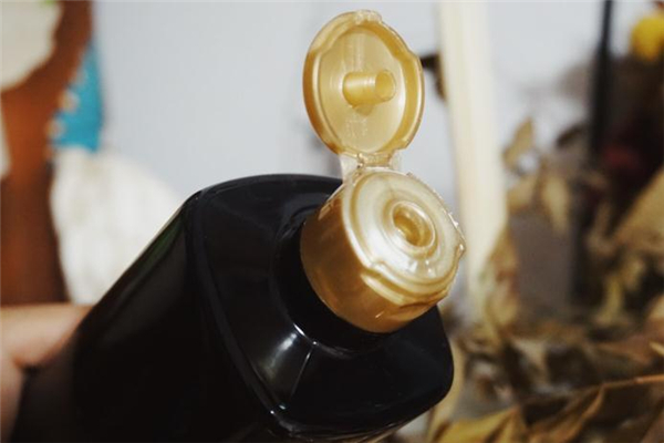 欧莱雅黑魔水好用吗，欧莱雅黑魔水怎么样  欧莱雅 欧莱雅黑魔水好用吗 欧莱雅黑魔水怎么样 呼吸37度 第3张