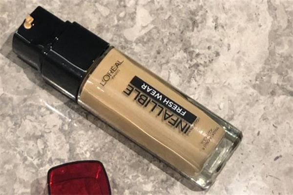 欧莱雅红帽子粉底液色号，欧莱雅红帽子粉底液多少钱  欧莱雅 欧莱雅红帽子粉底液色号 欧莱雅红帽子粉底液多少钱 呼吸37度 第3张