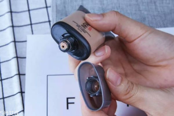 欧莱雅24小时粉底液怎么样，欧莱雅24小时粉底液测评  欧莱雅 粉底液 欧莱雅24小时粉底液怎么样 呼吸37度 第2张