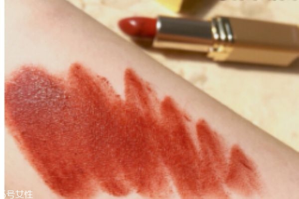 欧莱雅金管口红839是什么颜色，欧莱雅金管口红839试色  欧莱雅 欧莱雅金管口红839是什么颜色 欧莱雅金管口红839试色 呼吸37度 第4张