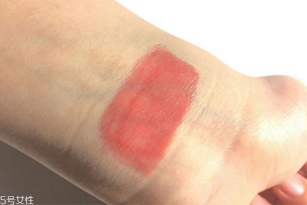 欧莱雅202唇釉是什么颜色，欧莱雅202唇釉试色  欧莱雅 欧莱雅202唇釉是什么颜色 欧莱雅202唇釉试色 呼吸37度 第2张