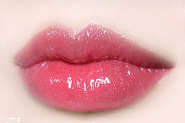 欧莱雅202唇釉是什么颜色，欧莱雅202唇釉试色  欧莱雅 欧莱雅202唇釉是什么颜色 欧莱雅202唇釉试色 呼吸37度 第3张