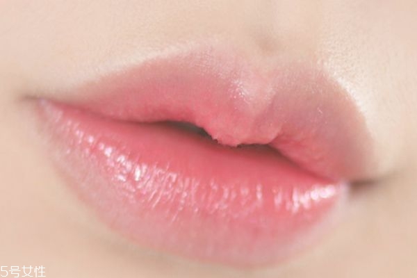 欧莱雅202唇釉是什么颜色，欧莱雅202唇釉试色  欧莱雅 欧莱雅202唇釉是什么颜色 欧莱雅202唇釉试色 呼吸37度 第4张