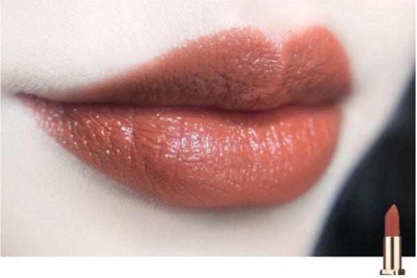欧莱雅纷泽滋润唇膏试色，欧莱雅纷泽滋润口红  欧莱雅 欧莱雅纷泽滋润唇膏试色 欧莱雅纷泽滋润口红 呼吸37度 第2张