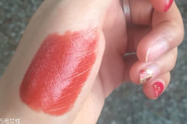 欧莱雅纷泽滋润唇膏试色，欧莱雅纷泽滋润口红  欧莱雅 欧莱雅纷泽滋润唇膏试色 欧莱雅纷泽滋润口红 呼吸37度 第9张