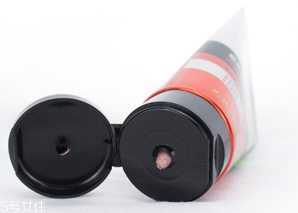 欧莱雅男士洗面奶女生可以用吗，看哪款洗面奶  欧莱雅 欧莱雅男士洗面奶女生可以用吗 呼吸37度 第3张