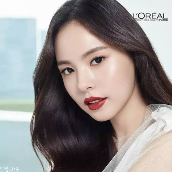 欧莱雅豆沙色口红是几号，欧莱雅口红试色  欧莱雅 欧莱雅豆沙色口红是几号 欧莱雅口红试色 呼吸37度 第8张