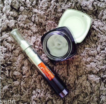 欧莱雅复颜玻尿酸系列怎么样，欧莱雅复颜玻尿酸适合年龄  欧莱雅 欧莱雅复颜玻尿酸系列怎么样 呼吸37度 第4张