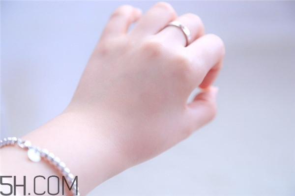 卸妆水对皮肤有伤害吗，欧莱雅三合一卸妆水使用测评  卸妆水 卸妆水对皮肤有伤害吗 欧莱雅三合一卸妆水使用测评 呼吸37度 第9张