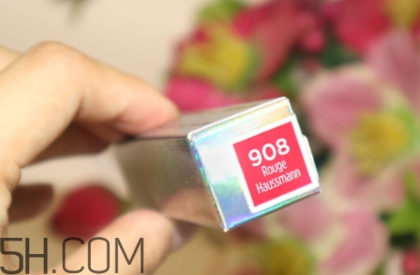 欧莱雅908是什么颜色，欧莱雅釉光唇膏固体唇釉908试色  欧莱雅 欧莱雅固体唇釉908 欧莱雅908试色 呼吸37度 第5张