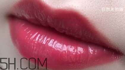 欧莱雅911试色，欧莱雅纷泽溢彩釉光唇膏911豆沙色试色  欧莱雅 欧莱雅911试色 欧莱雅固体唇釉911 呼吸37度 第2张