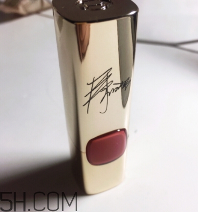 欧莱雅602是什么颜色，欧莱雅纷泽滋润唇膏602试色  欧莱雅 欧莱雅602是什么颜色 欧莱雅602试色 呼吸37度 第2张