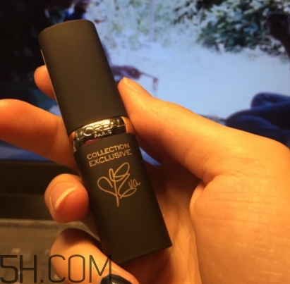 欧莱雅巨星签名口红403是什么颜色，欧莱雅口红403试色  欧莱雅 欧莱雅巨星签名口红403 欧莱雅口红403试色 呼吸37度 第2张