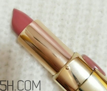 欧莱雅纷泽唇膏bp301是什么颜色，欧莱雅唇膏bp301试色  欧莱雅 欧莱雅唇膏bp301 欧莱雅bp301试色 呼吸37度 第4张