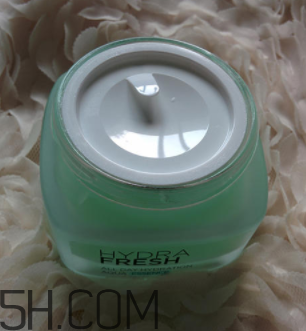 欧莱雅清润全日保湿凝露怎么样，好用吗  欧莱雅 凝露 欧莱雅清润全日保湿水精华凝露 呼吸37度 第2张