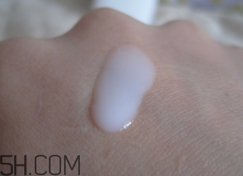 欧莱雅复颜清乳柔肤水适合年龄，适合肤质  欧莱雅 柔肤水 欧莱雅复颜清乳柔肤水 呼吸37度 第10张