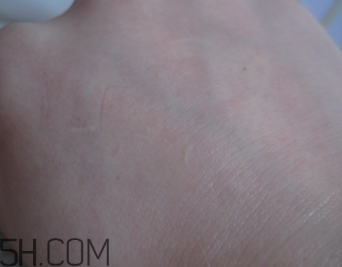 欧莱雅复颜清乳柔肤水适合年龄，适合肤质  欧莱雅 柔肤水 欧莱雅复颜清乳柔肤水 呼吸37度 第12张