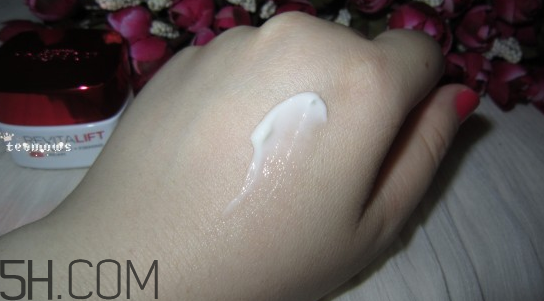 欧莱雅复颜抗皱日霜好不好，欧莱雅复颜抗皱日霜怎么样  欧莱雅 面霜 欧莱雅复颜抗皱紧致滋润日霜 呼吸37度 第5张