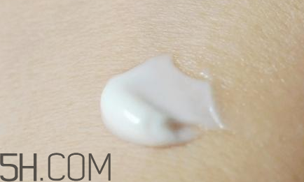 欧莱雅复颜抗皱日霜好不好，欧莱雅复颜抗皱日霜怎么样  欧莱雅 面霜 欧莱雅复颜抗皱紧致滋润日霜 呼吸37度 第15张