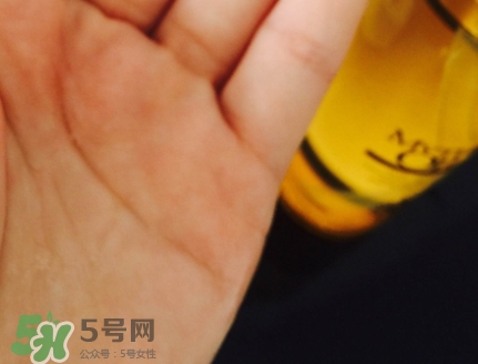 欧莱雅护发精油哪款好，欧莱雅护发精油和爱茉莉精油对比  欧莱雅 欧莱雅护发精油 欧莱雅护发精油哪款好 呼吸37度 第6张