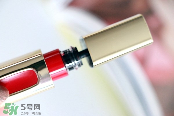 欧莱雅纷泽琉光唇釉色号，欧莱雅纷泽琉光唇釉试色  欧莱雅 欧莱雅纷泽琉光唇釉 欧莱雅纷泽琉光唇釉试色 呼吸37度 第11张