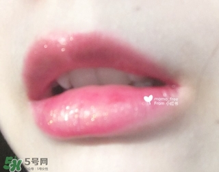 欧莱雅琉金唇膏g101试色，欧莱雅g101试色图  欧莱雅 欧莱雅琉金唇膏g101 欧莱雅g101试色 呼吸37度 第6张