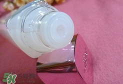 欧莱雅葡萄籽膜力水怎么用，欧莱雅葡萄籽膜力水使用方法  欧莱雅 欧莱雅葡萄籽膜力水怎么用 呼吸37度 第2张