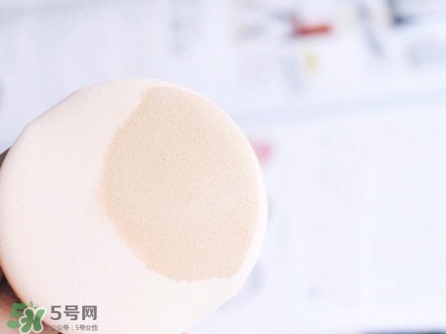 欧莱雅瓷肌气垫多少钱，欧莱雅奇焕光采瓷肌气垫专柜价  欧莱雅 欧莱雅瓷肌气垫 欧莱雅瓷肌气垫价格 呼吸37度 第5张