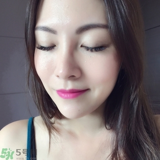 欧莱雅奇焕光采水光空气轻垫霜怎么样，欧莱雅轻垫霜怎么用  欧莱雅 欧莱雅轻垫霜怎么用 欧莱雅轻垫霜色号 呼吸37度 第13张