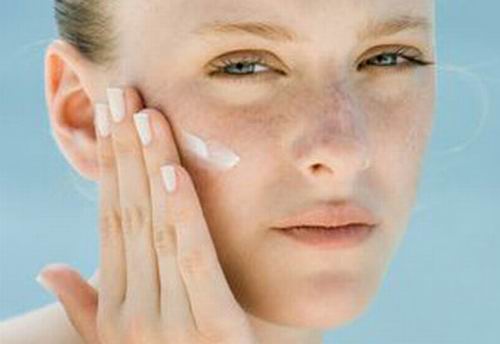 皮肤缺水的原因，皮肤缺水的症状 补水保湿皮肤不衰老  护肤补水保湿 第2张