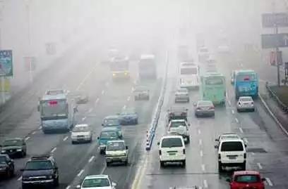 护肤知识，雾霾天最重要的是洁面