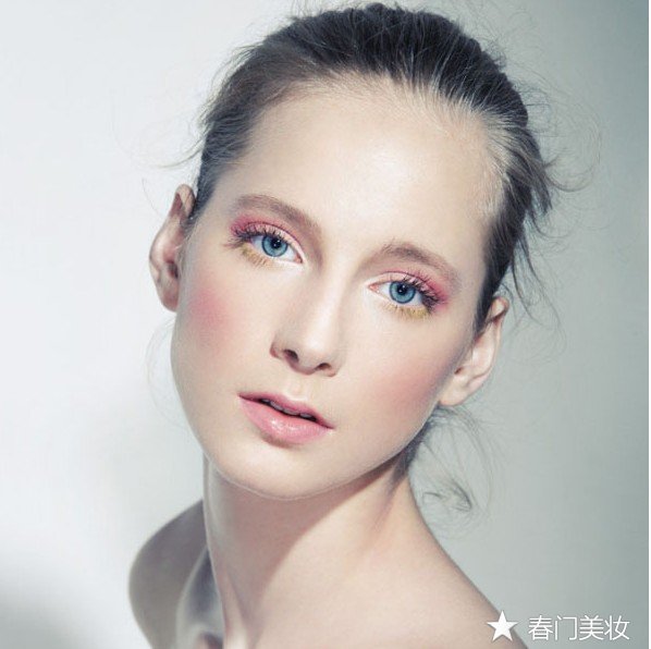 睡眠面膜你会用吗，来看看变美。