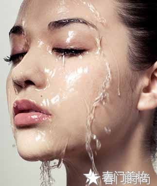 夏季补水保湿都要做，改善干燥肌，水嫩出来