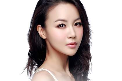 教你彻底消除额头的痘痘