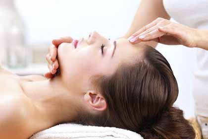 如何正确清除脂肪粒