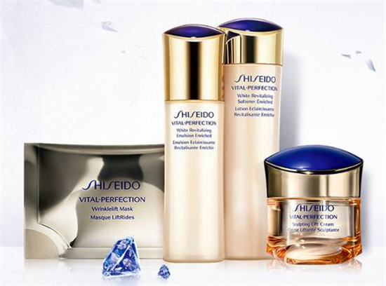 美白补水套装哪个牌子好，超好用的美白护肤品排行榜 让肌肤水嫩亮白  美白护肤品 第6张