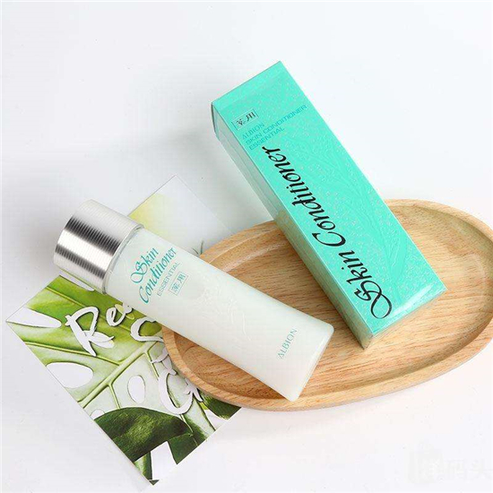 没有天生丽质认真护肤才会越来越漂亮，经典好用的护肤品排行榜10强  护肤品护肤品评测 第10张