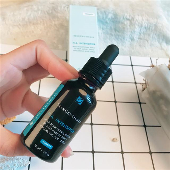 2019年精华液排行榜前8强,抗衰老紧致修复还是要用精华 精华液护肤 第4张 2019年精华液排行榜前8强,抗衰老紧致修复还是要用精华 精华液护肤 第4张