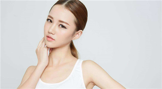 眼霜的正确使用方法，如果你眼周细纹越来越多一定要看看