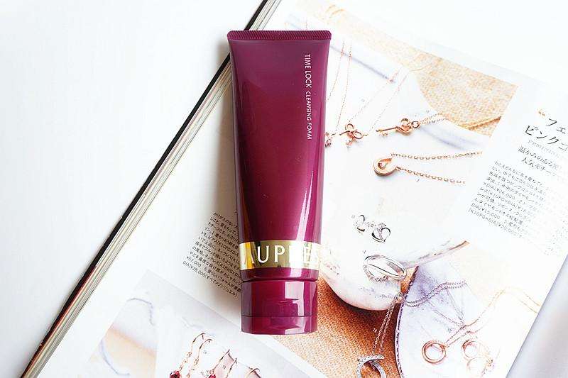 欧珀莱的护肤品怎么样，太油腻容易长痘 不适合年轻人