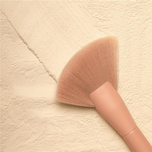 KKW Baeuty Body Collection 新产品来了 8月14日上市  来了 新品 第5张